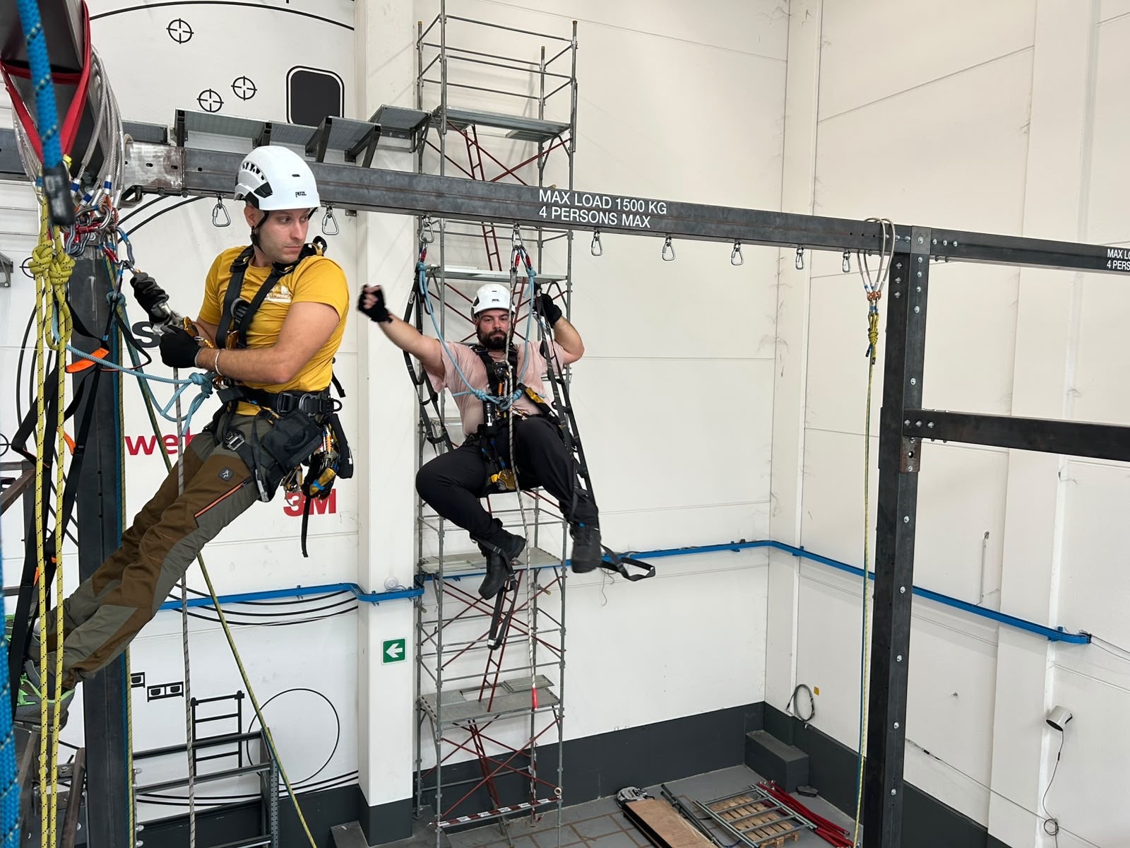 Allenamento su fune nella palestra di Sicurlive Group